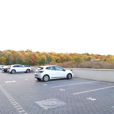 North Pipera Apartment W Parking & Self Check In Voluntari Bagian luar foto