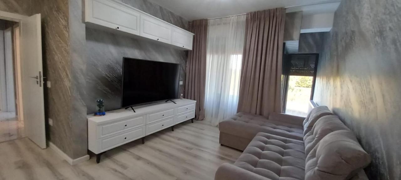 North Pipera Apartment W Parking & Self Check In Voluntari Bagian luar foto